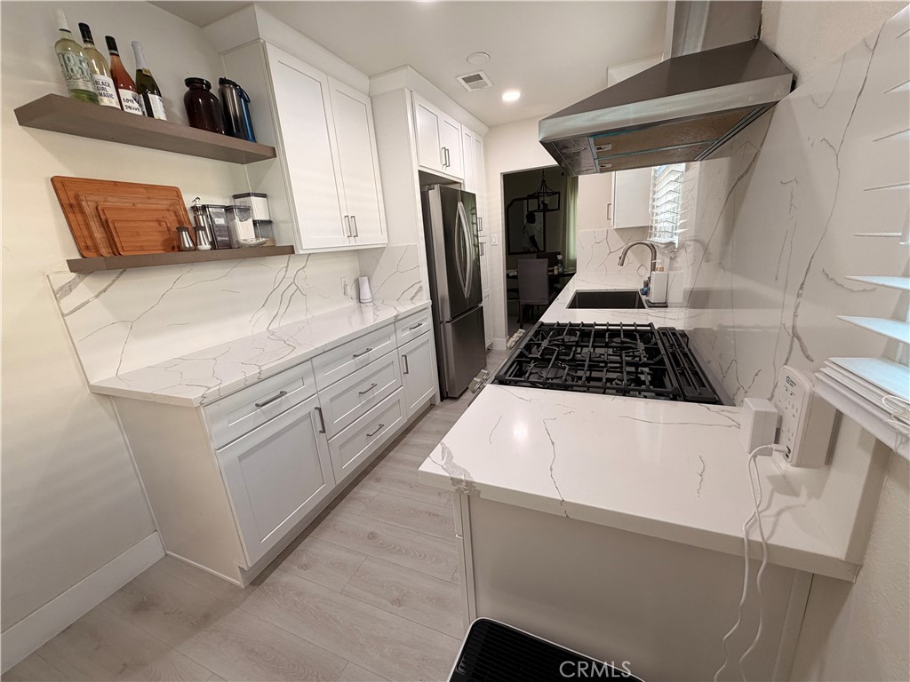 200 E Barclay Street