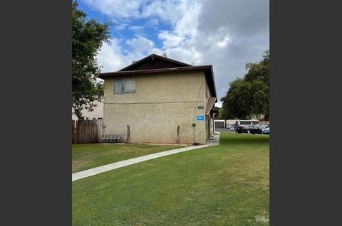 Photo of 3600 Micheli Court, Bakersfield, CA 93309 (MLS # RS26094196)