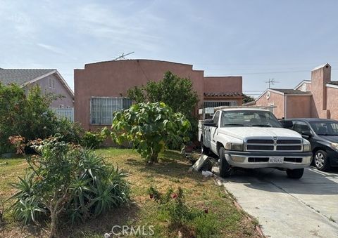 Photo of 2728 Grand Avenue, Huntington Park, CA 90255 (MLS # PW26065720)