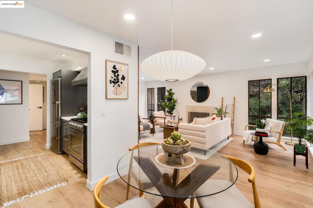 LAKESHORE/GRAND - Residential