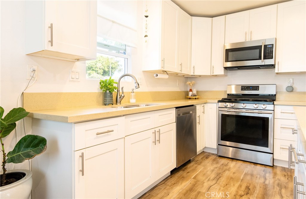 303 w sepulveda street