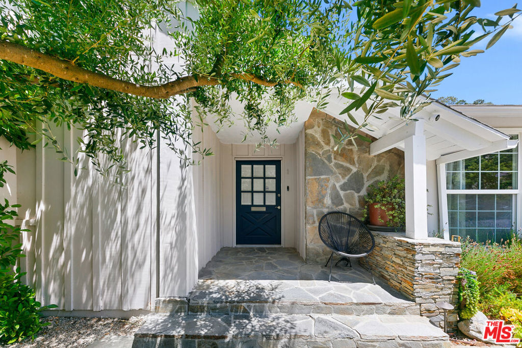 Designer-finished and move-in ready, this quiet south-of-the-Boulevard cul-de-sac home blends comfort, scale, and style. Pride of ownership is evident throughout, with massive secondary bedrooms that offer ample living space. A detached office and entertainer's backyard with massive deck, outdoor fireplace, grill, and bar make it equally perfect for work or play. Inside, a recently renovated chef's kitchen with Viking appliances opens to inviting living and dining rooms, each anchored by a fireplace. The spacious primary suite boasts dual closets, spa bath, and direct outdoor access. Just moments from Fryman Canyon trails and Ventura Boulevard's shops and dining, this is an amazing opportunity to live in a highly sought-after, centralized neighborhood. Must see unfurnished lease opportunity!