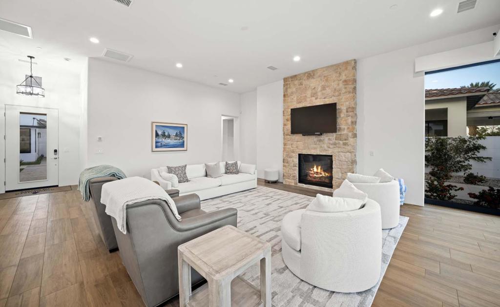 Andalusia at CM - Residential