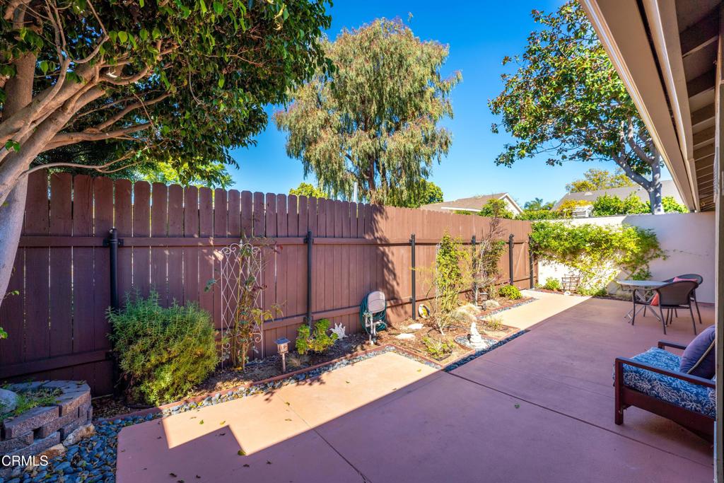Las Posas Gardens - 2666 - Residential