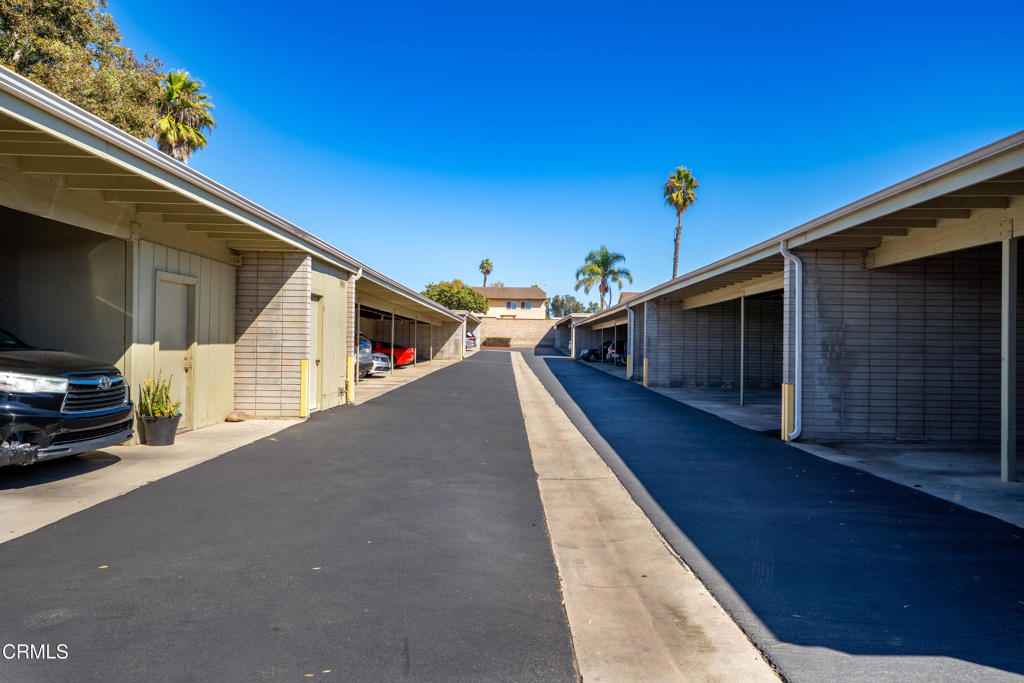 Las Posas Gardens - 2666 - Residential