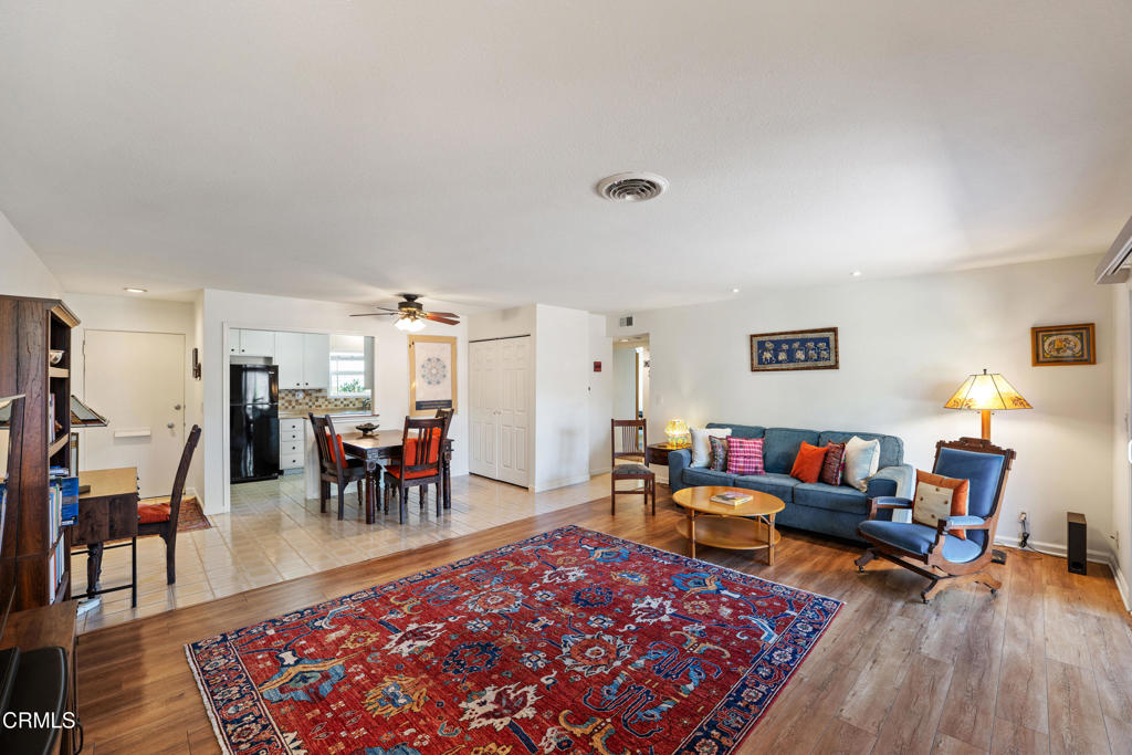 Las Posas Gardens - 2666 - Residential