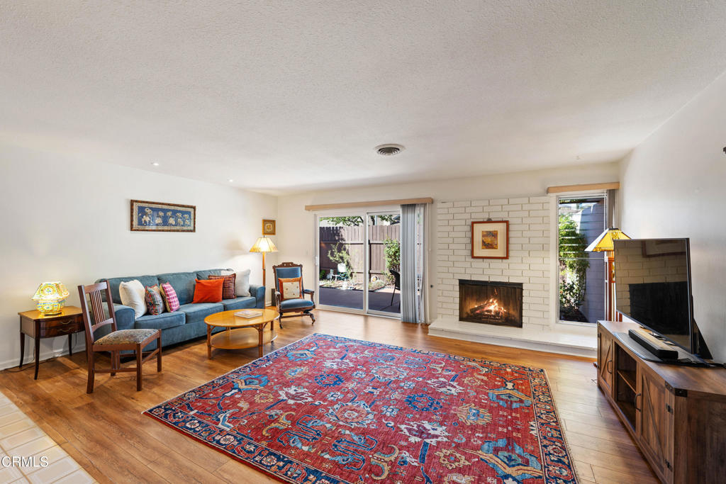 Las Posas Gardens - 2666 - Residential