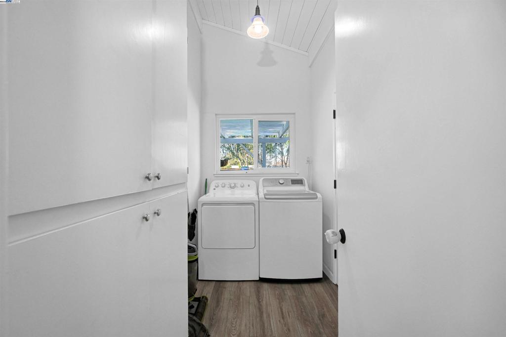 CARRIAGE SQUARE - Residential