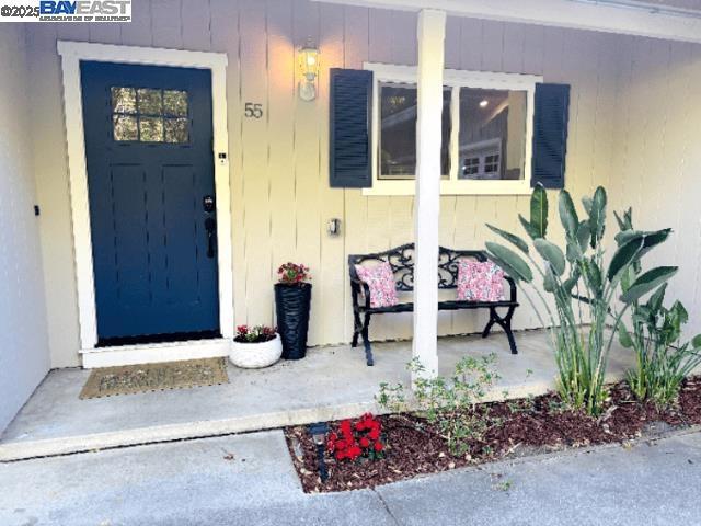 CARRIAGE SQUARE - Residential