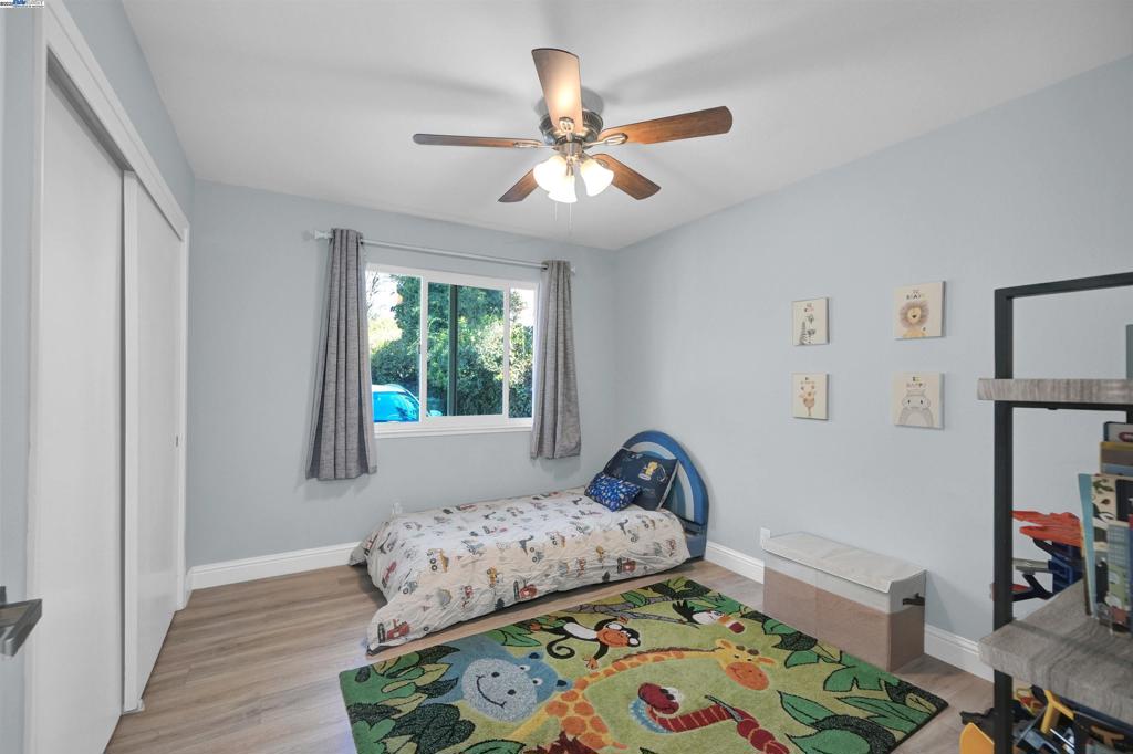 CARRIAGE SQUARE - Residential