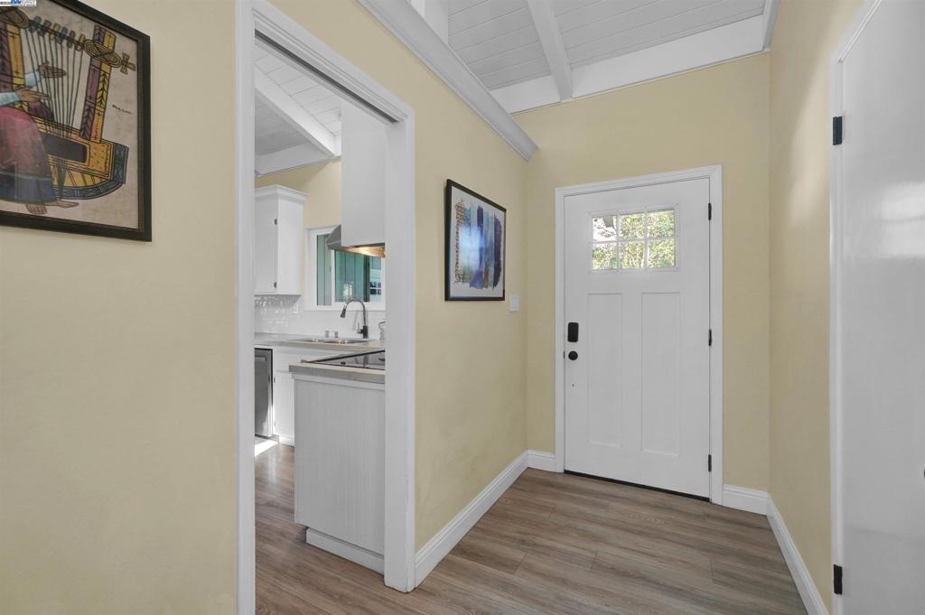 CARRIAGE SQUARE - Residential