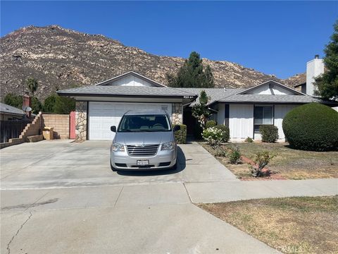 Photo of 455 Glenhill Drive, Riverside, CA 92507 (MLS # TR25216901) Photo of 455 Glenhill Drive, Riverside, CA 92507 (MLS # TR25216901)