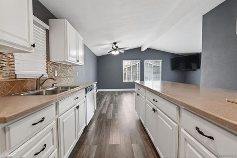 Photo of 220 Camino Corto #SPC 100, Vista, CA 92083 (MLS # 260007566SD)