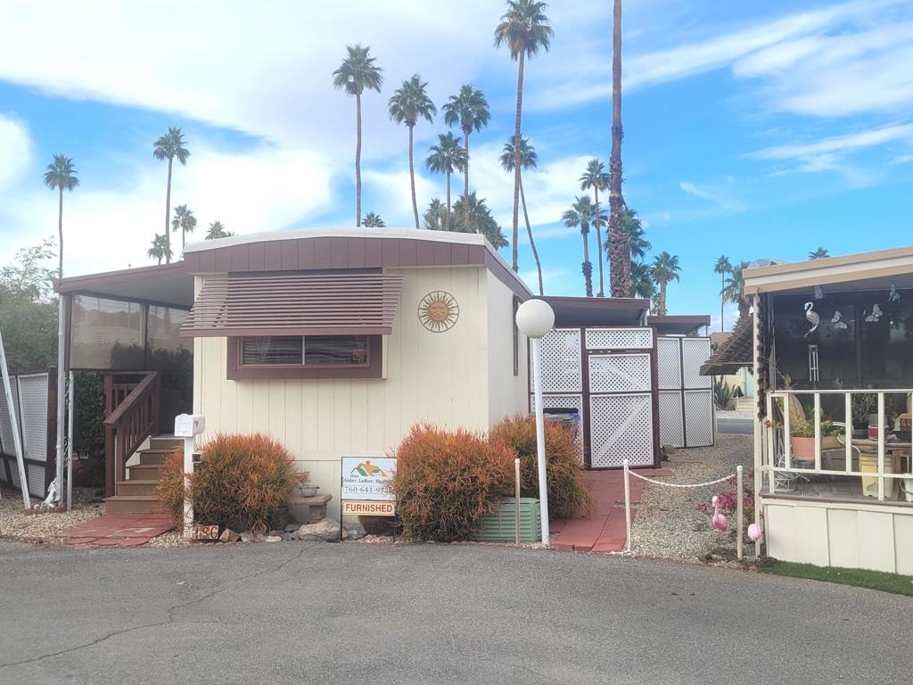 Royal Palms - Manufactured In Park