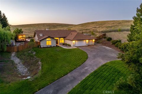 Tiny photo for 1590 Shiloh Place, Templeton, CA 93465 (MLS # PI26093168)