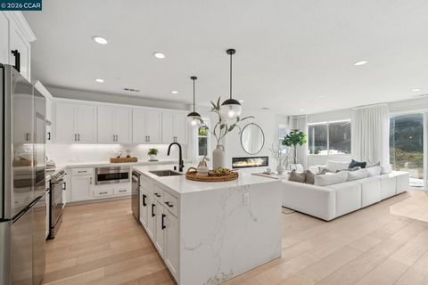 Photo of 5549 Promontory Way, Antioch, CA 94531 (MLS # 41123125)