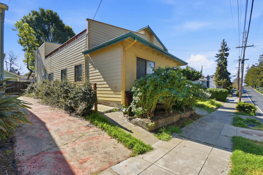 3918 High Street