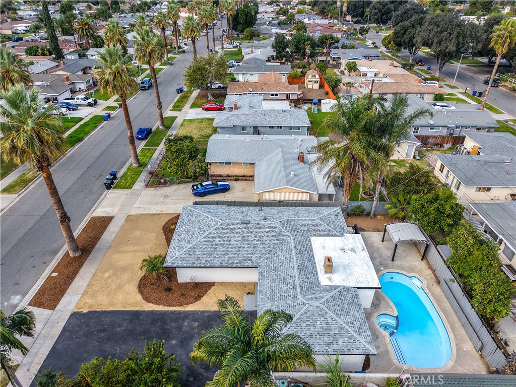 4035 Madrona