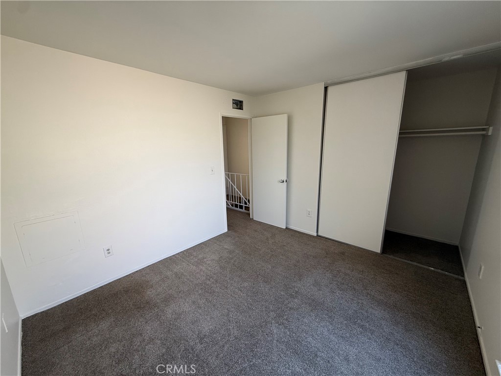 13514 1/4 Village