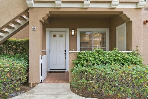 Photo of 68 Via Terrano, Rancho Santa Margarita, CA 92688 (MLS # OC26090830)