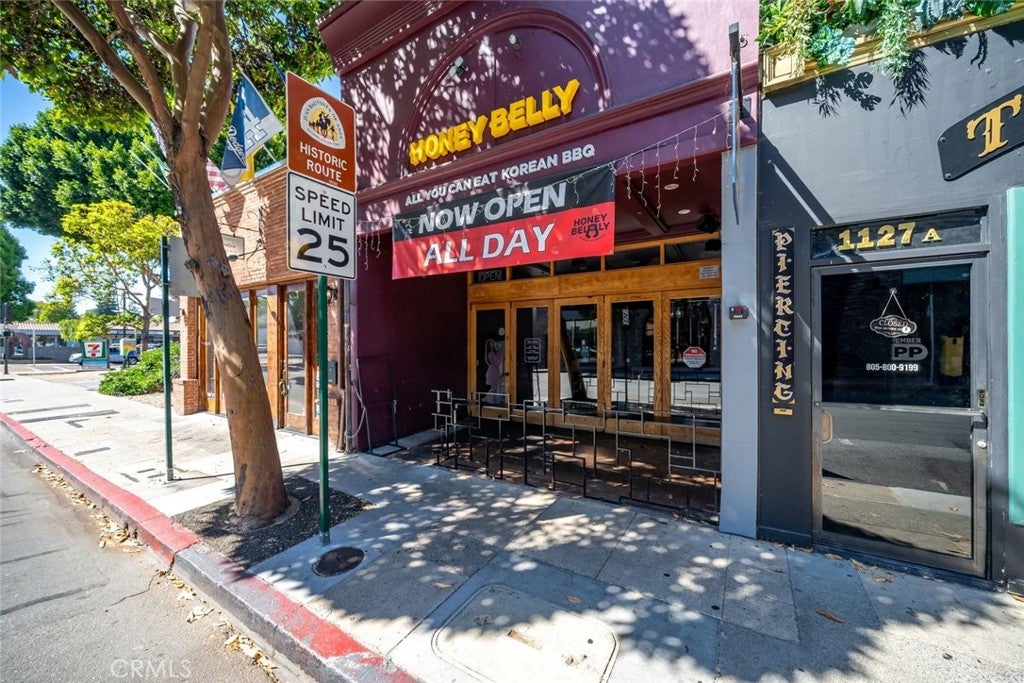 1127 Broad