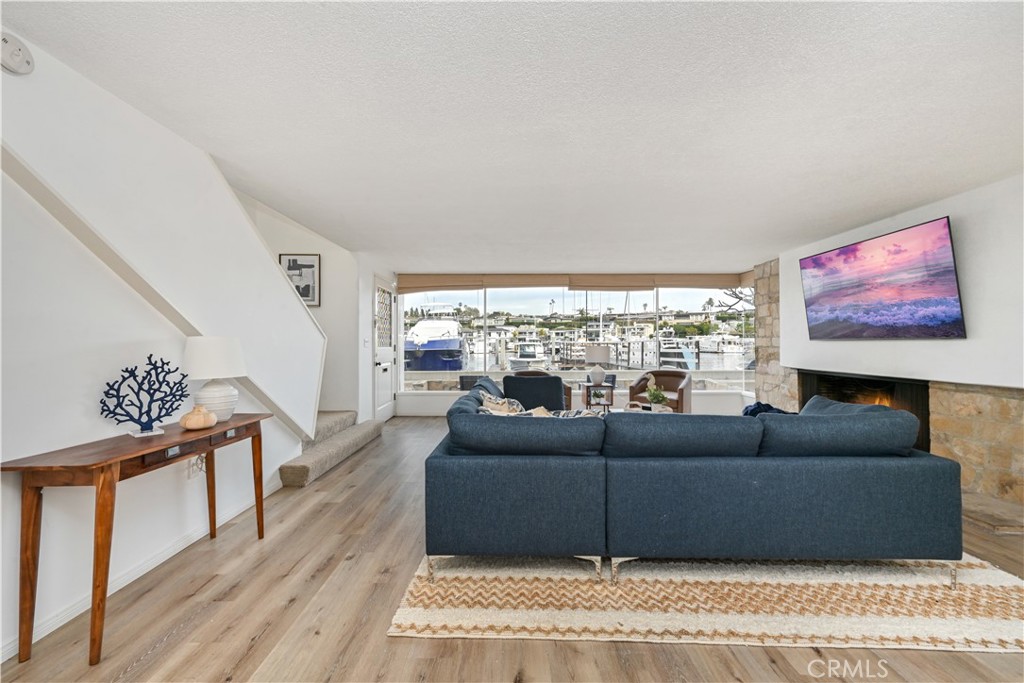 121 E Bay Front