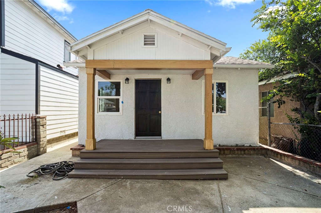 308 N Pasadena Avenue