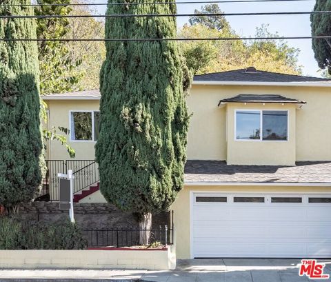 Photo of 2610 Griffith Park Boulevard, Los Angeles, CA 90039 (MLS # 26644411)