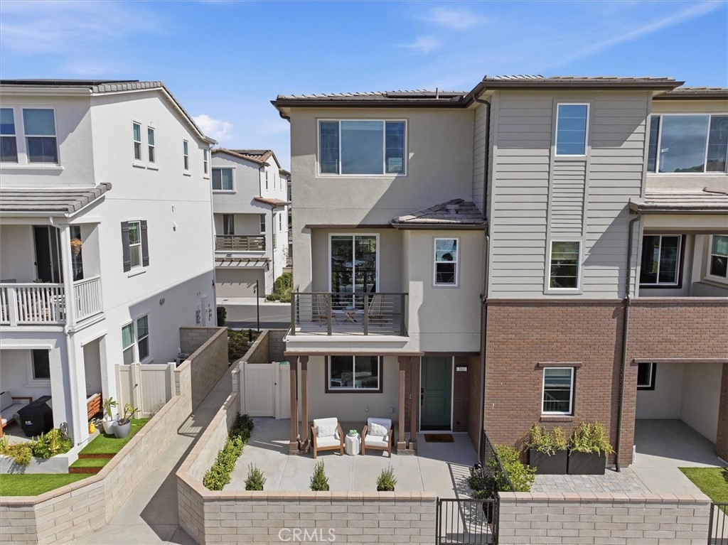 361 Gelding Way