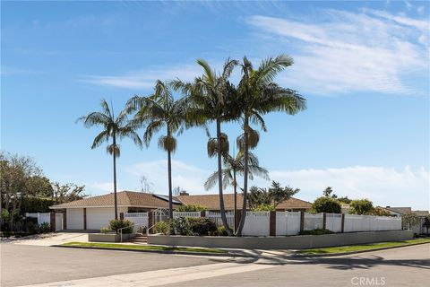 Photo of 1901 Altura Dr, Corona Del Mar, CA 92625 (MLS # NP26010213)