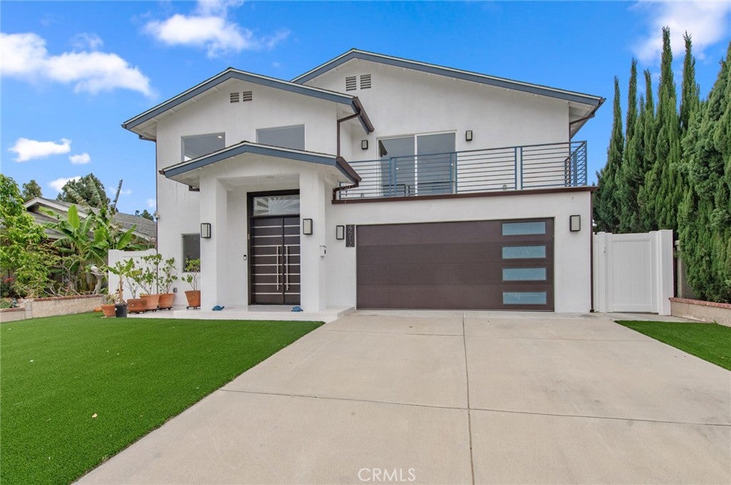 4512 Robinwood Cir