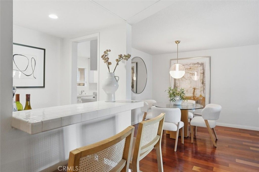 Photo of 222 7th St, Santa Monica, CA 90402 (MLS # SB25252861)