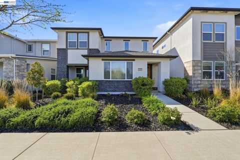 Photo of 2965 Hazel Gaze St St, Sacramento, CA 95833 (MLS # 41124023)