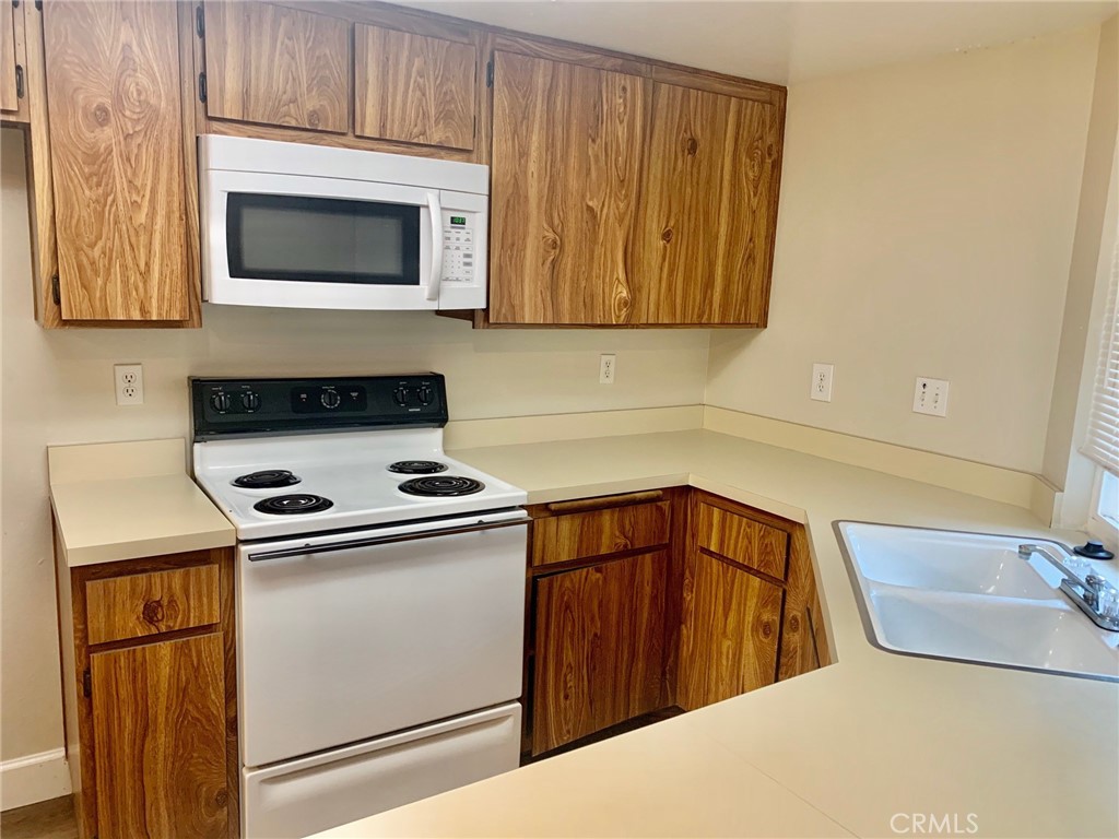 Lake Grove (LAKG) - Residential Lease