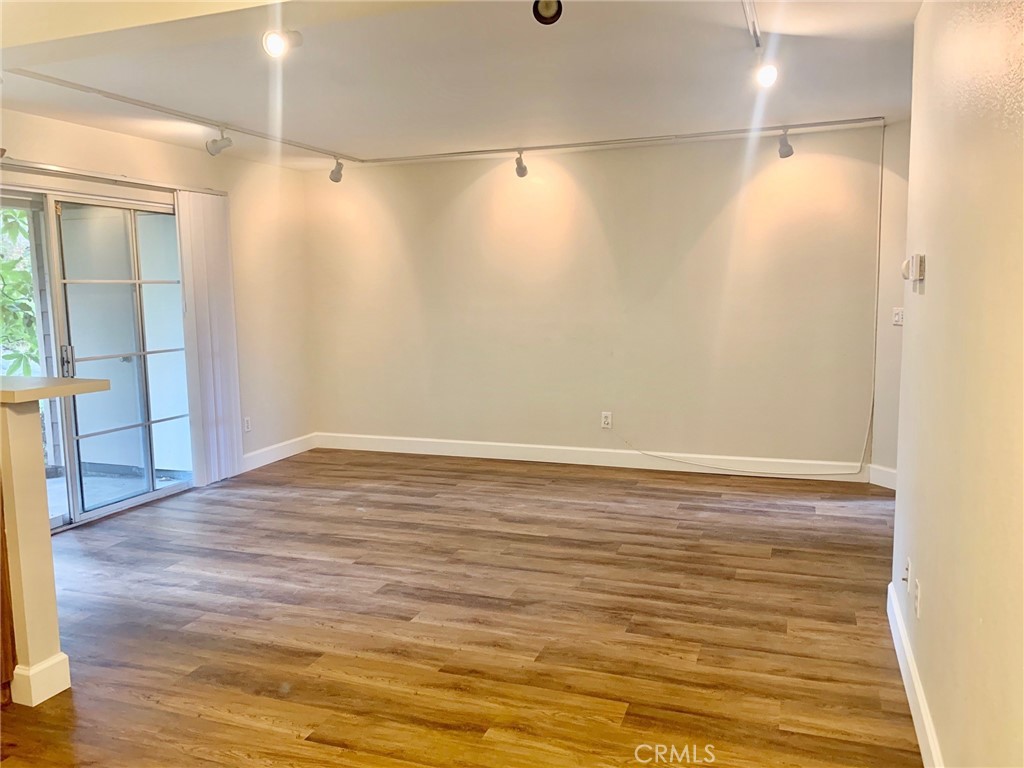 Lake Grove (LAKG) - Residential Lease