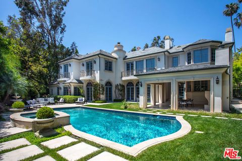 1154 Summit Drive Beverly Hills CA 90210