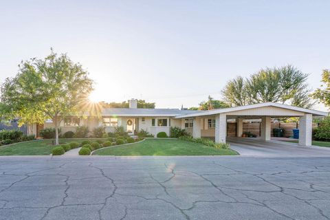 Photo of 535 Marilyn Avenue, Brawley, CA 92227 (MLS # 219147340DA)