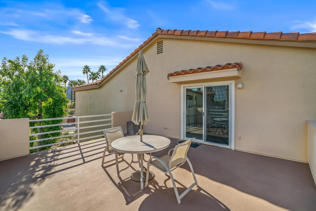 Palm Royale - Residential