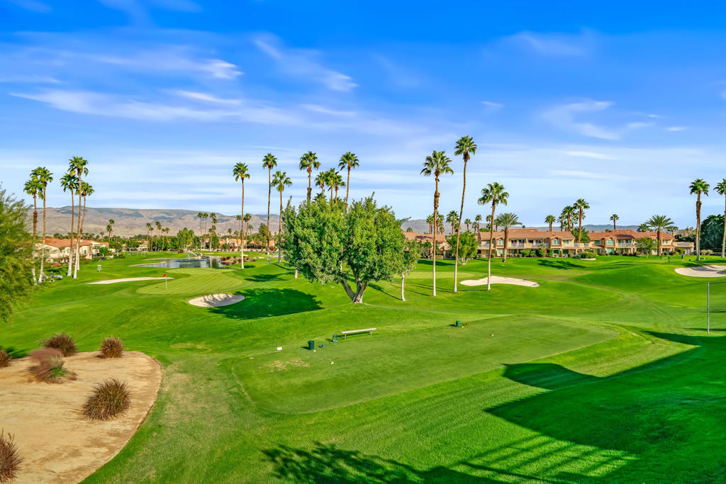 Palm Royale - Residential