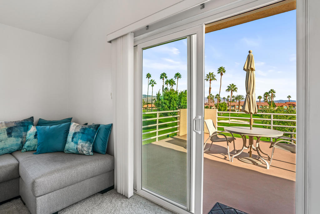 Palm Royale - Residential