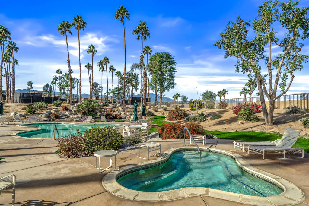 Palm Royale - Residential