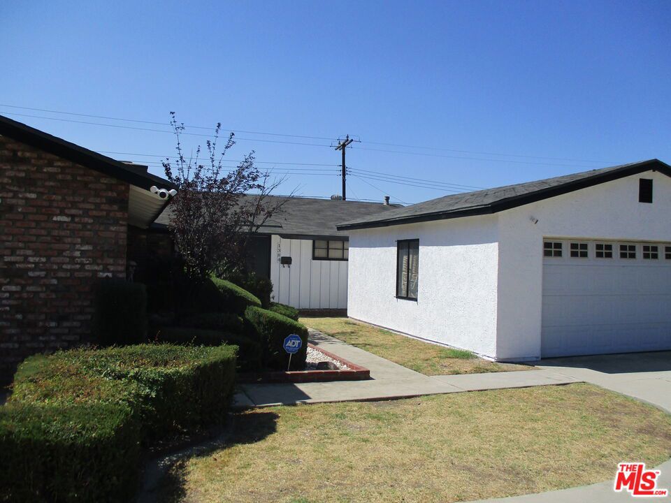 1384 Douglass Drive