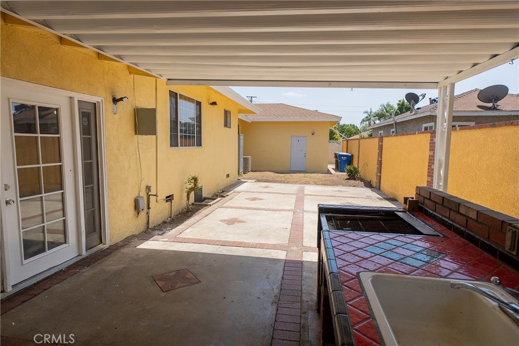 1401 Carob