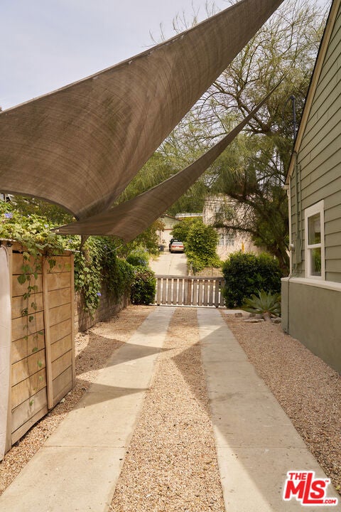 Tiny photo for 404 N Avenue 52 Ave, Los Angeles, CA 90042 (MLS # 26843447)