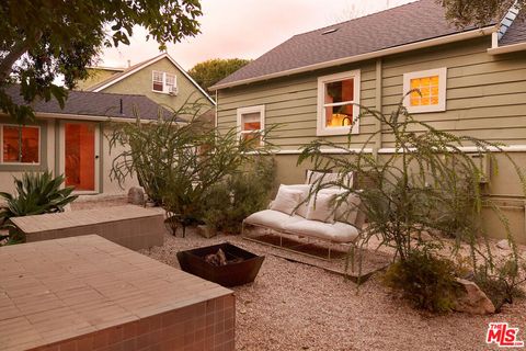 Tiny photo for 404 N Avenue 52 Ave, Los Angeles, CA 90042 (MLS # 26843447)