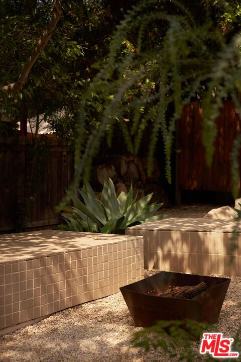 Tiny photo for 404 N Avenue 52 Ave, Los Angeles, CA 90042 (MLS # 26843447)