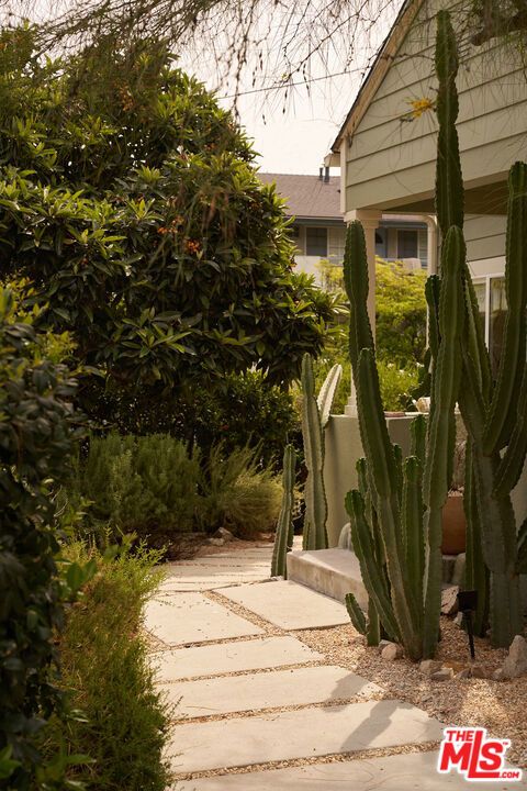 Tiny photo for 404 N Avenue 52 Ave, Los Angeles, CA 90042 (MLS # 26843447)