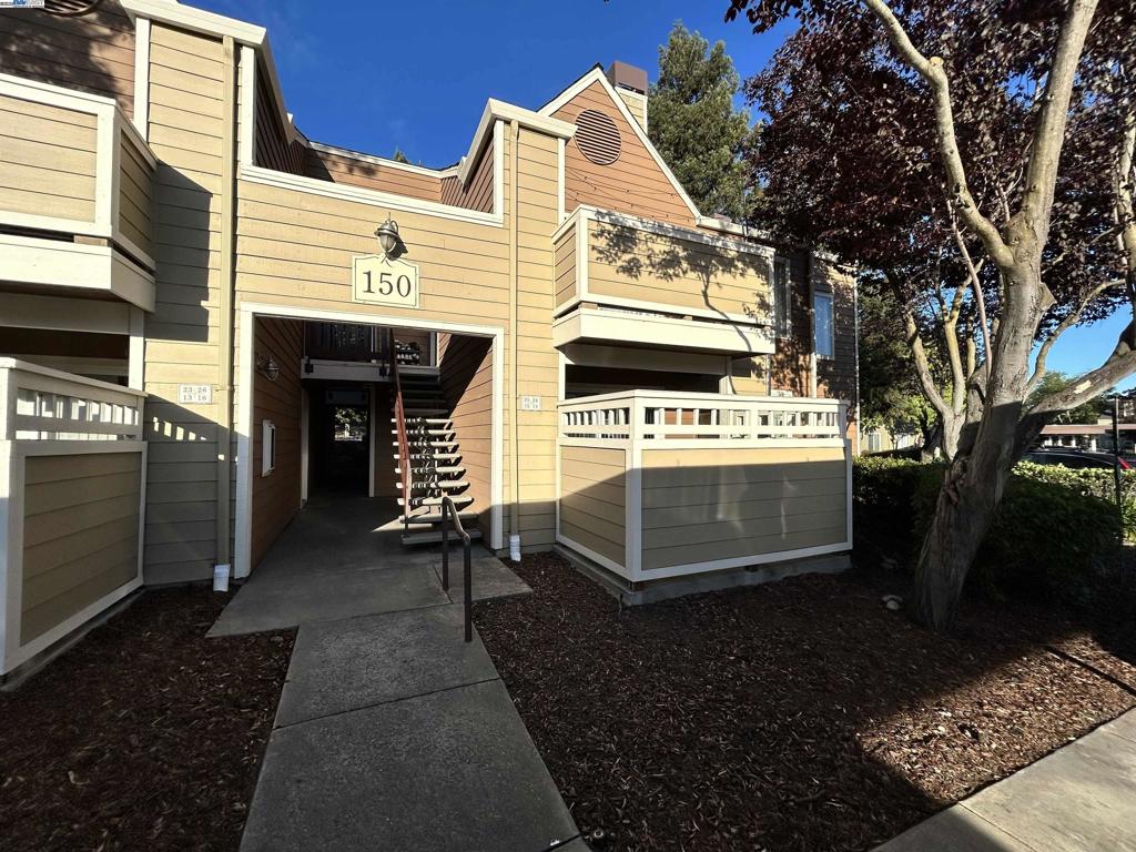 Tucked in the vibrant heart of San Ramon, the Reflections Community is an oasis of tranquility, blue waterways & soothing fountains all with an air of easy resort style living. Conveniently located among beautifully manicured grounds & mature trees, this ground floor end unit boasts cool engineered wood floors, warm decorative tile floors, clean pearl white kitchen cabinetry, chic counter tops, SS appliances & sink, tastefully updated bathroom incorporating subway tiles to ceiling with decorative glass tile band accent in the tub enclosure and a private spacious patio with storage. The amenities this gated community offers are clubhouse, pool, spa, sauna & fitness center which promotes an active & engaging lifestyle! Water & trash fee is included in the rent. Friendly neighbors, walking distance to the Market Place, City Center, restaurants, top rated schools, parks & churches. Pet dog under 20 lbs acceptable with a refundable pet security deposit.