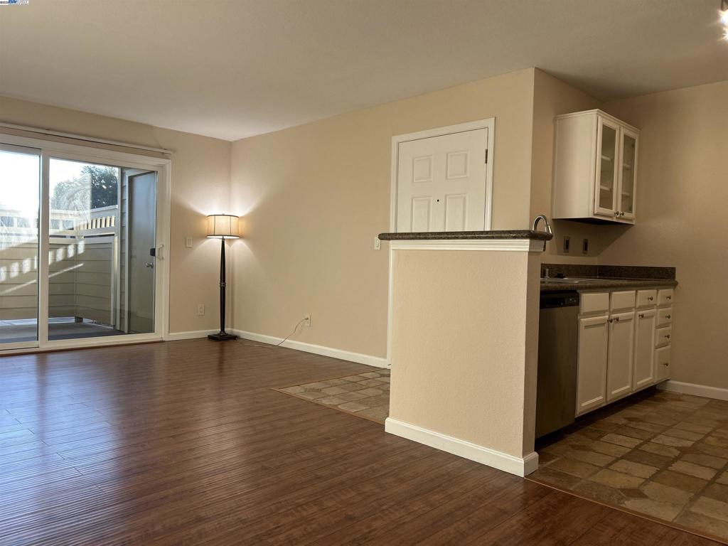 REFLECTION - Residential Lease