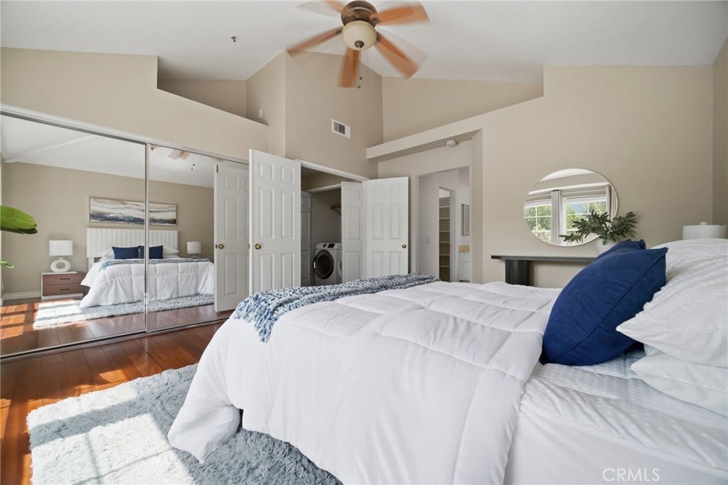 8 Magellan Aisle, Irvine CA 92620 - Photo 12